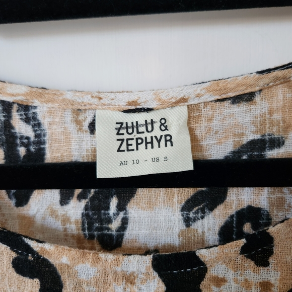 Zulu and Zephyr Leopard Print Top - Picture 4 of 5